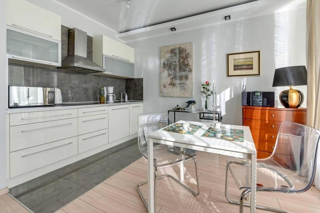 غدانسك Golden Apartments Szafarnia 7 M5 المظهر الخارجي الصورة