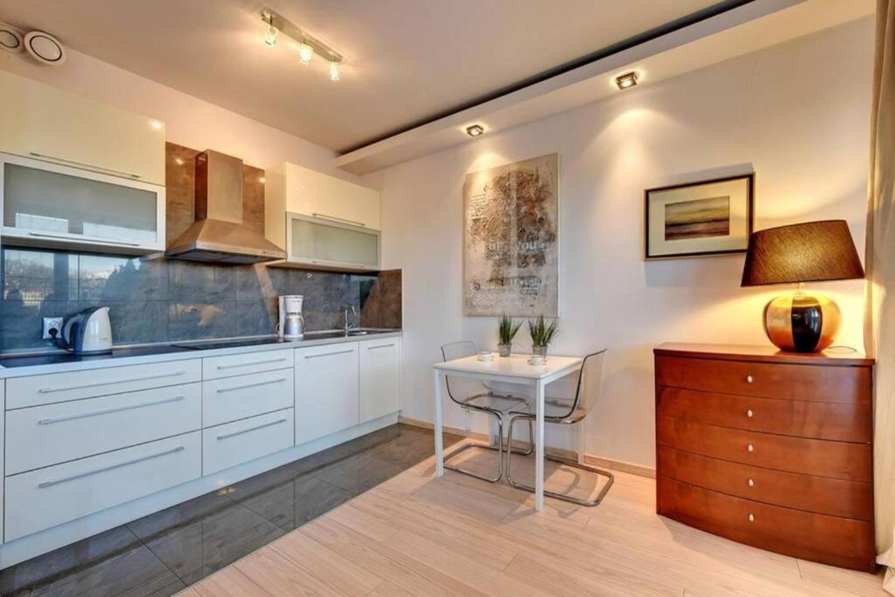 غدانسك Golden Apartments Szafarnia 7 M5 المظهر الخارجي الصورة